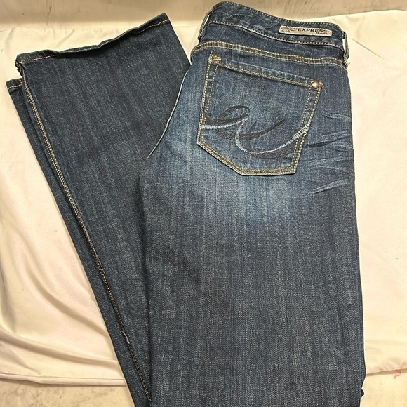 Express Women Bootcut Stella Regular Fit Low Rise Jeans Size 6r - Picture 1 of 7